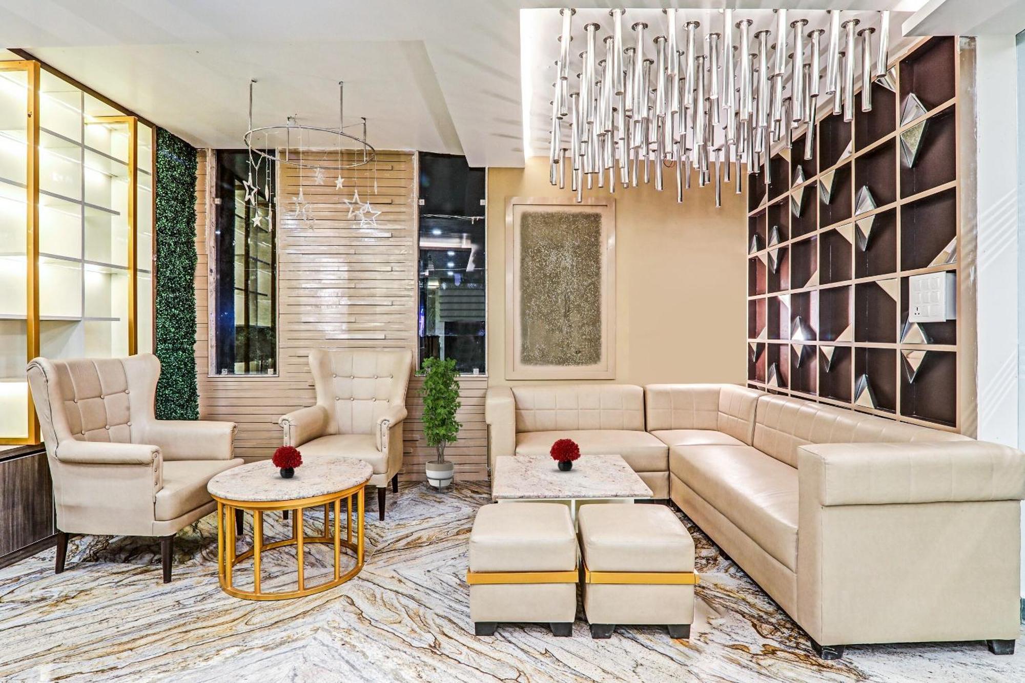 Super Townhouse Hotel Impact Chinhat Dış mekan fotoğraf